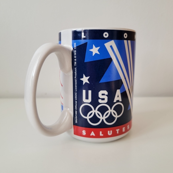 Vintage 1996 Looney Tunes 'Tweety' USA Olympics volleyball coffee mug - Picture 4 of 6